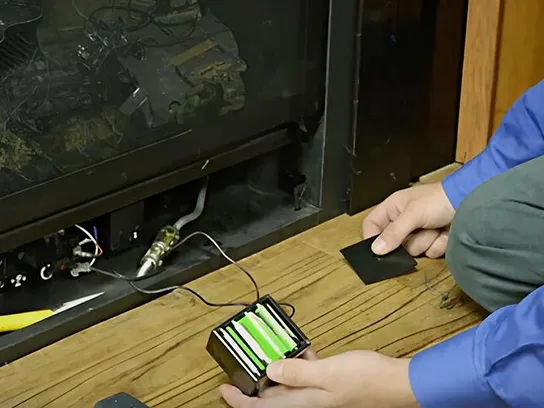 Changing batteries on the on/off remote